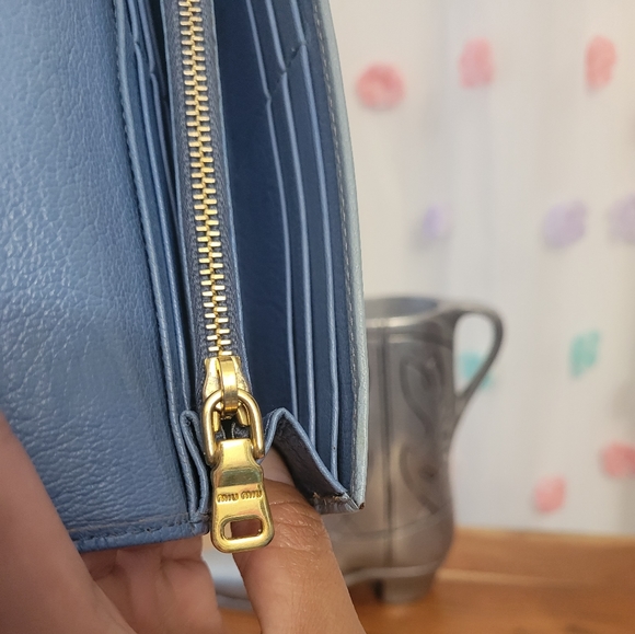 Authentic Miu Miu Two Toned Wallet - Picture 8 of 16